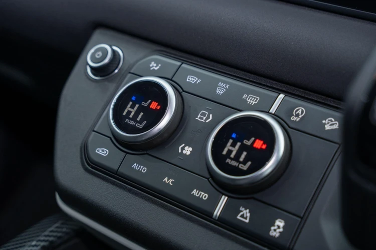 Vehicle Image 18
