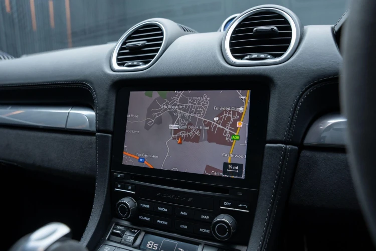 Vehicle Image 10