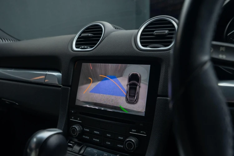 Vehicle Image 6