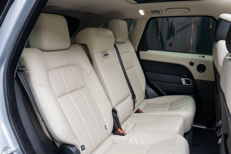 Vehicle Image 14