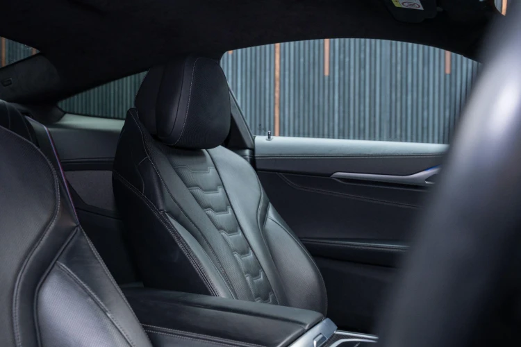 Vehicle Image 35