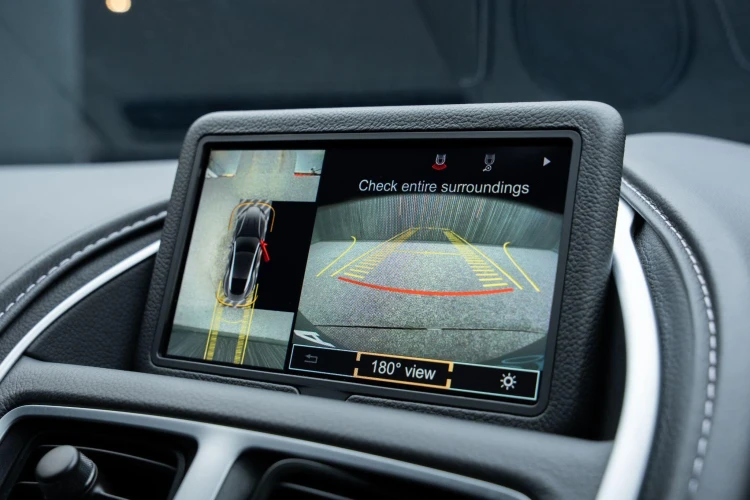 Vehicle Image 6