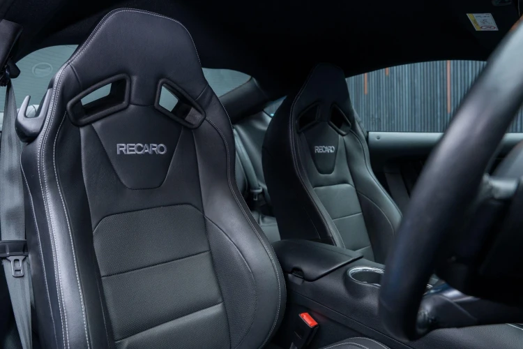 Vehicle Image 12