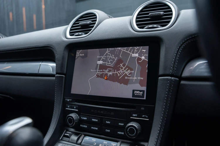 Vehicle Image 11