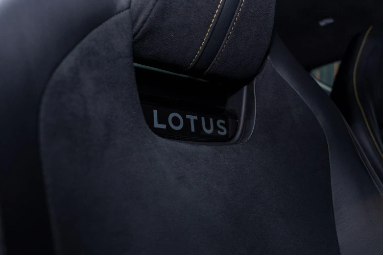Vehicle Image 22