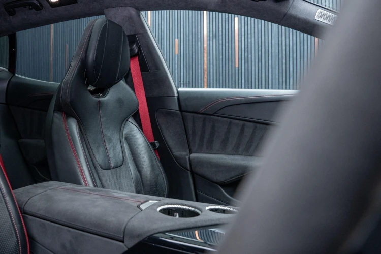 Vehicle Image 35