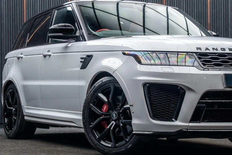 Vehicle Image 9