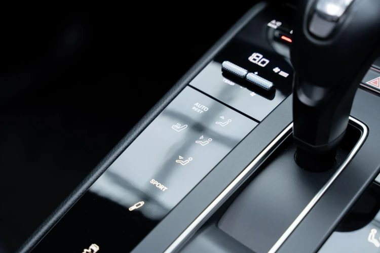 Vehicle Image 20