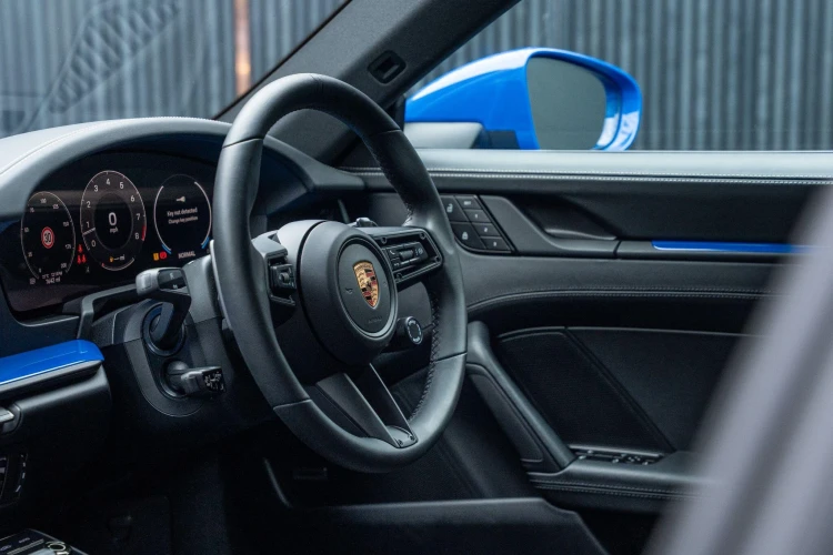Vehicle Image 40