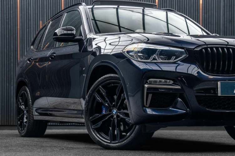Vehicle Image 7