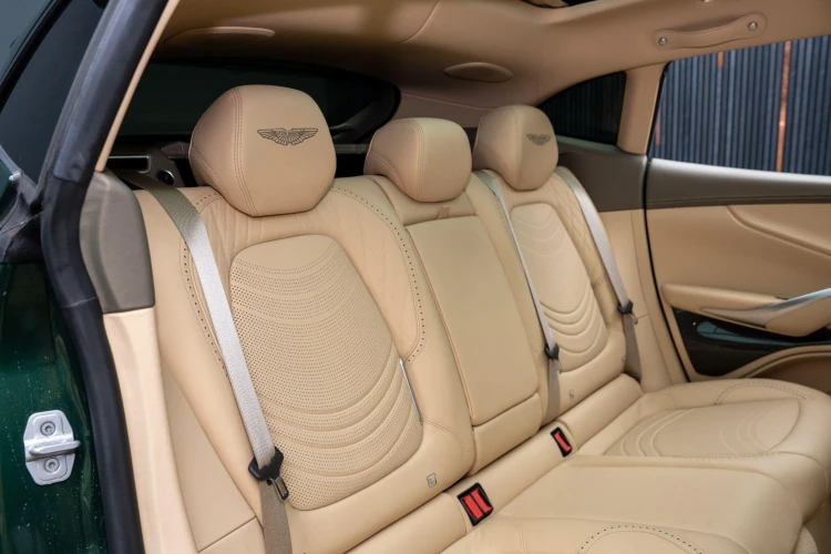 Vehicle Image 14