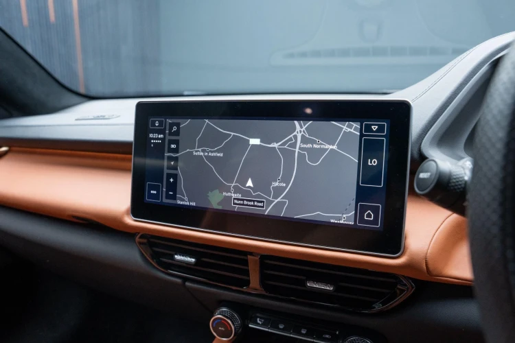 Vehicle Image 10