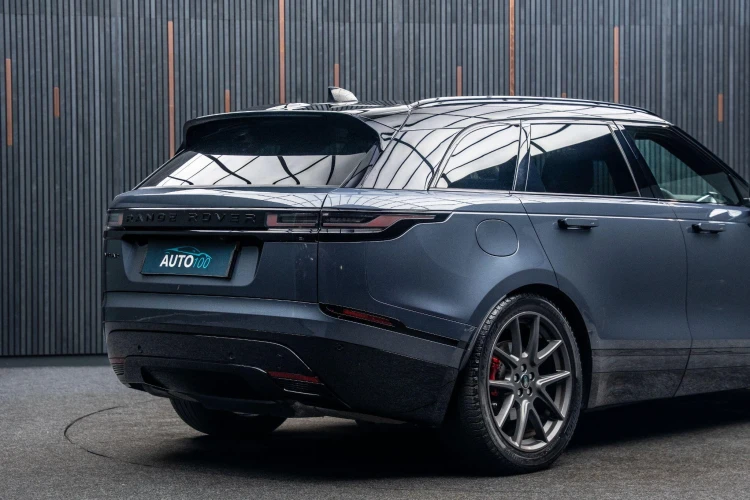Vehicle Image 21