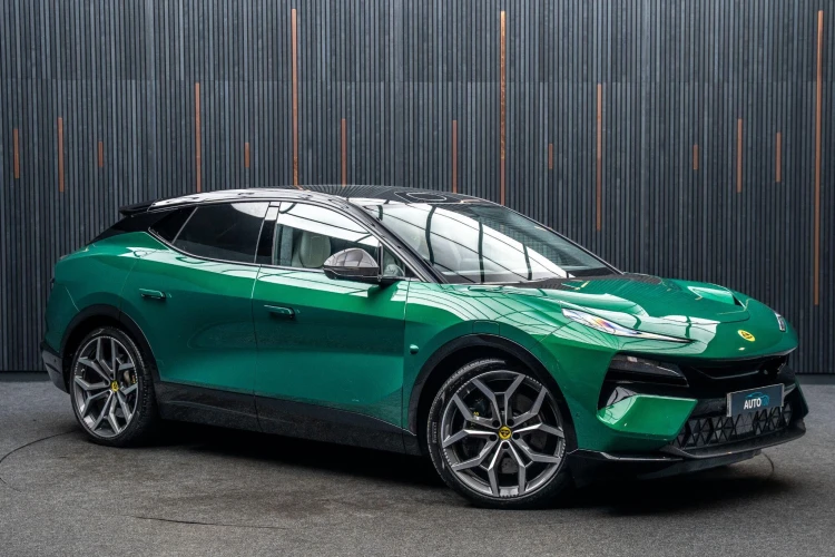 Vehicle Image 5
