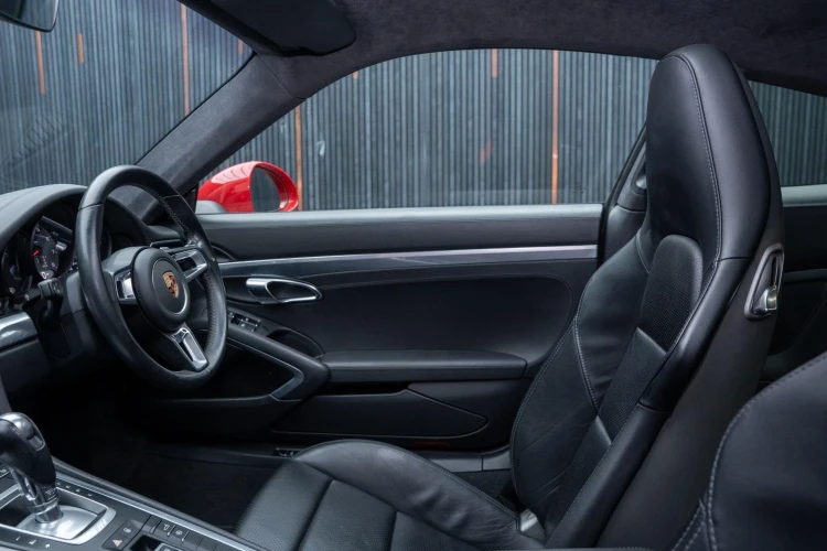 Vehicle Image 36