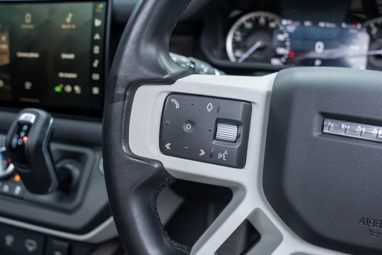 Vehicle Image 18