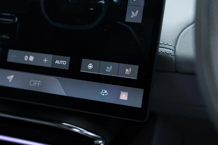 Vehicle Image 35