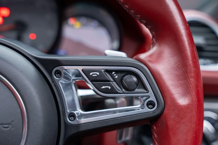 Vehicle Image 30