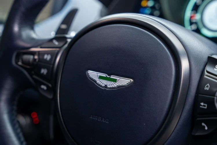 Vehicle Image 30