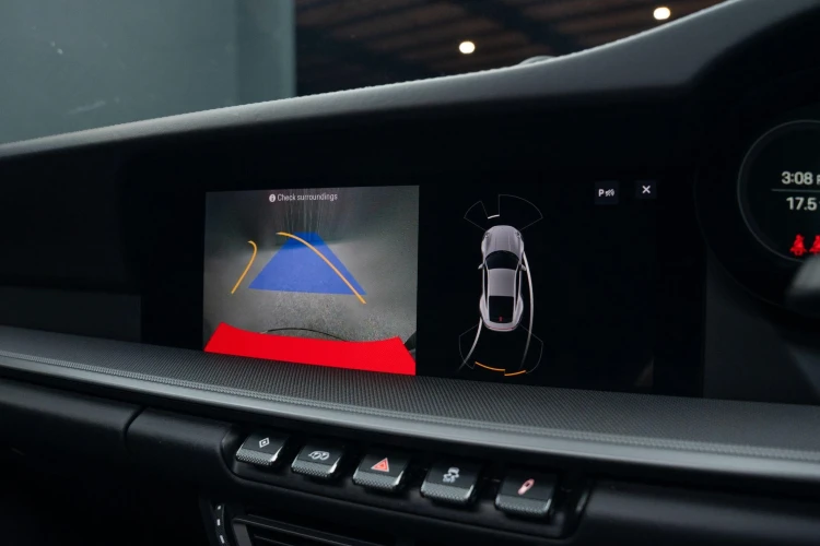 Vehicle Image 10