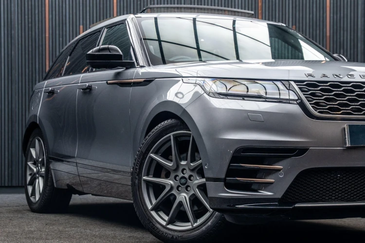 Vehicle Image 7