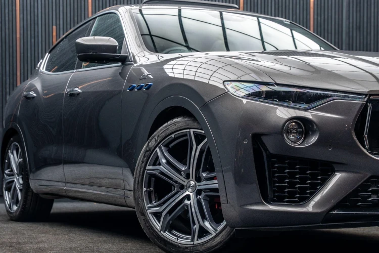 Vehicle Image 7