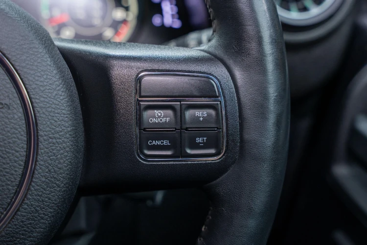 Vehicle Image 35