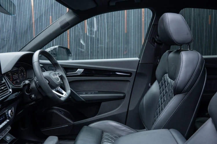 Vehicle Image 47
