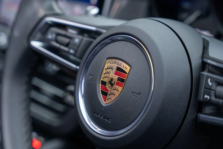 Vehicle Image 30