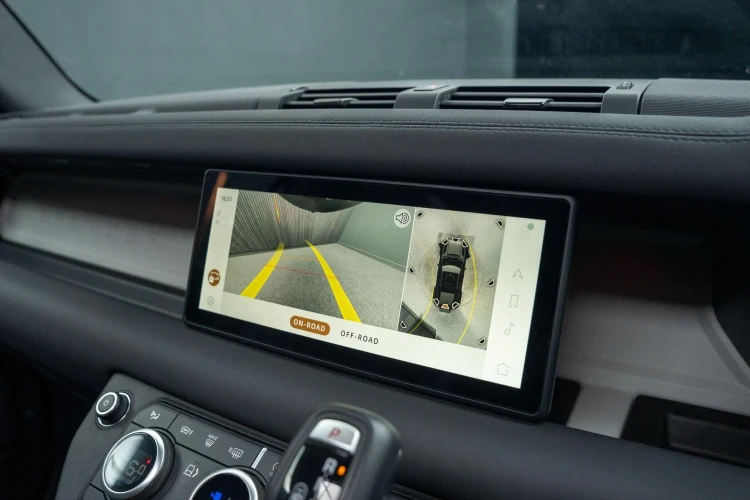 Vehicle Image 8