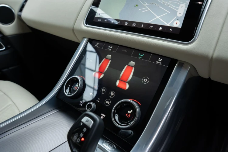 Vehicle Image 10