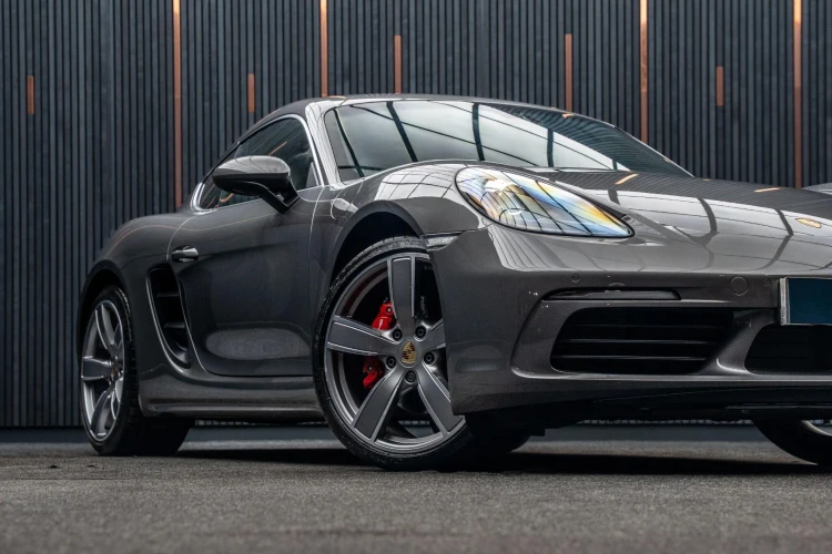 Vehicle Image 7