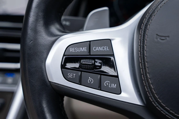 Vehicle Image 30