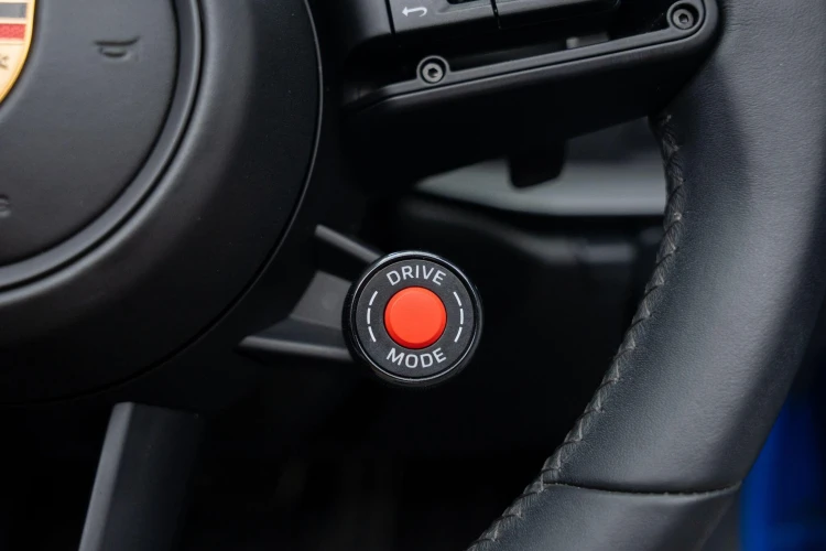 Vehicle Image 22