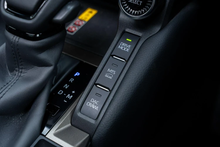 Vehicle Image 32