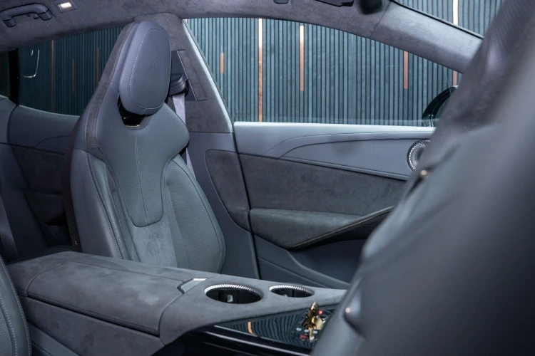 Vehicle Image 30