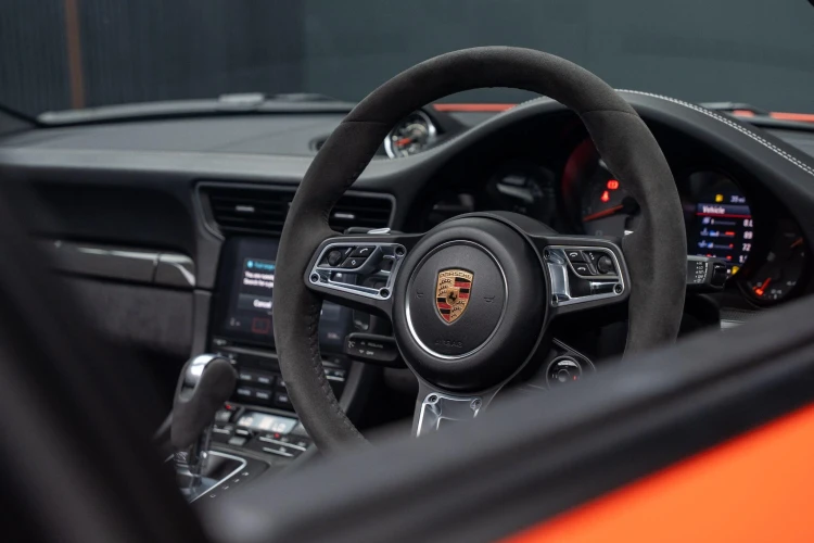 Vehicle Image 38