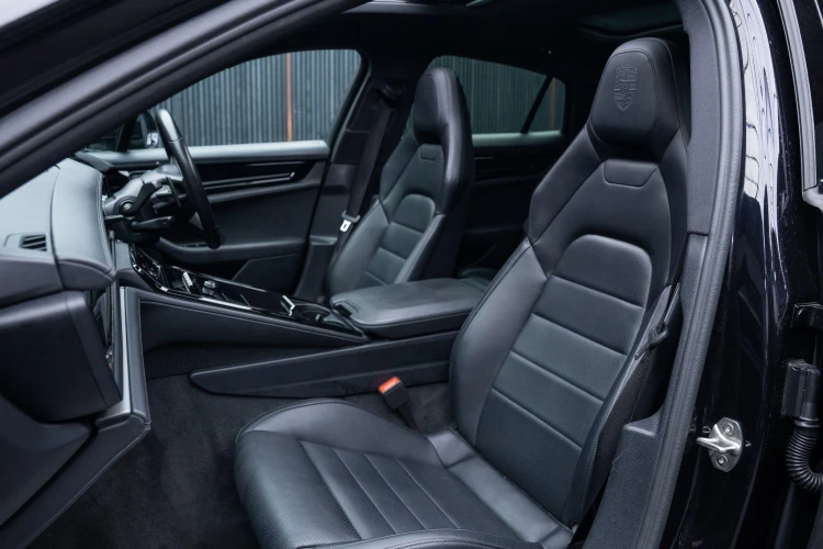 Vehicle Image 36