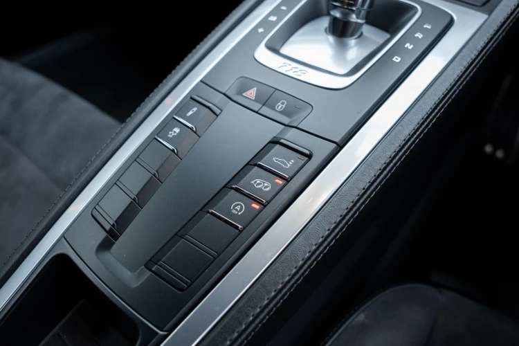 Vehicle Image 22