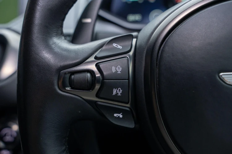 Vehicle Image 26