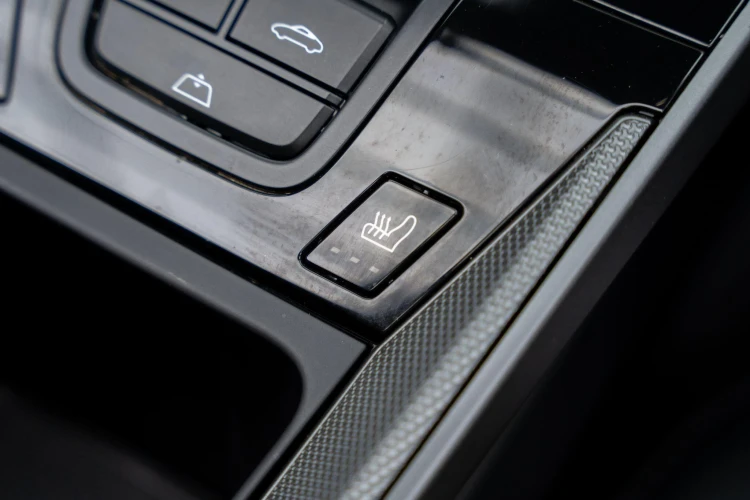 Vehicle Image 35