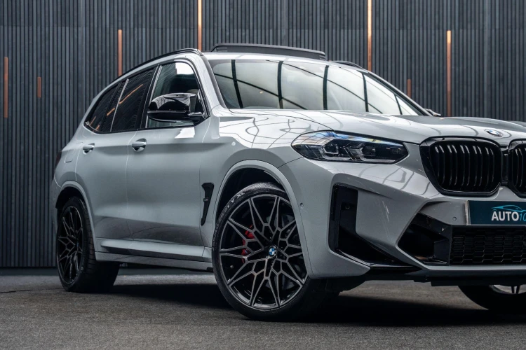 Vehicle Image 7