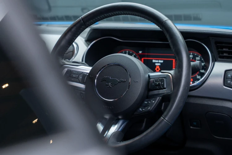 Vehicle Image 36