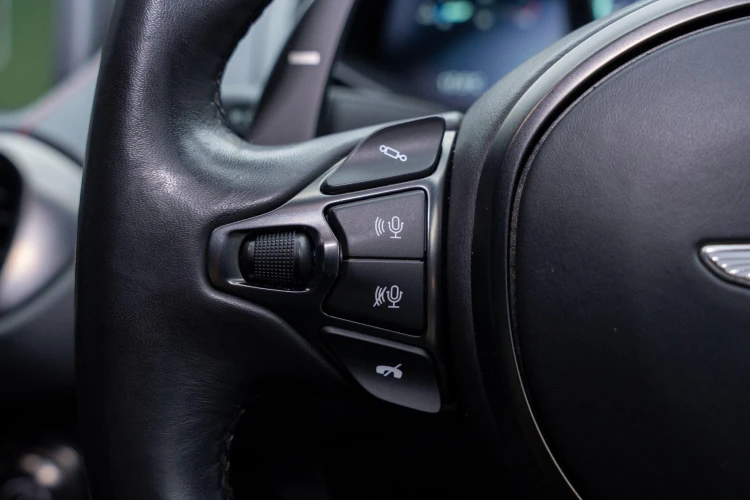 Vehicle Image 24