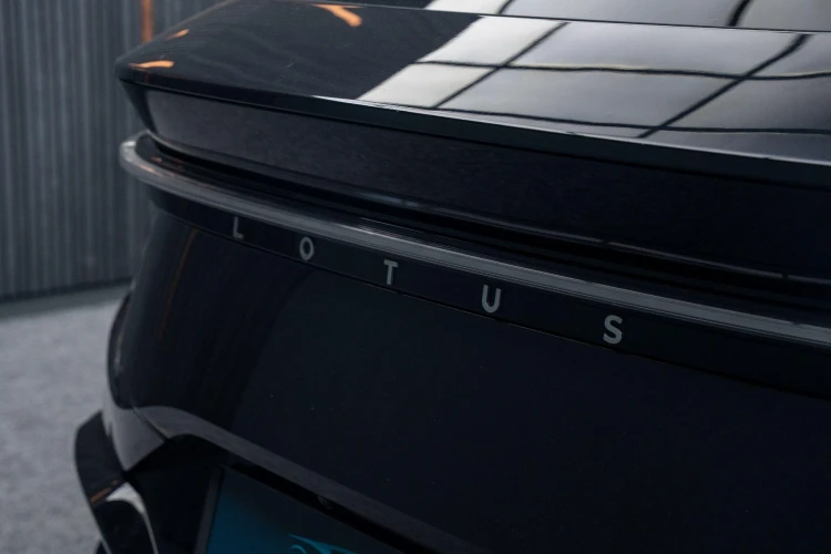 Vehicle Image 23