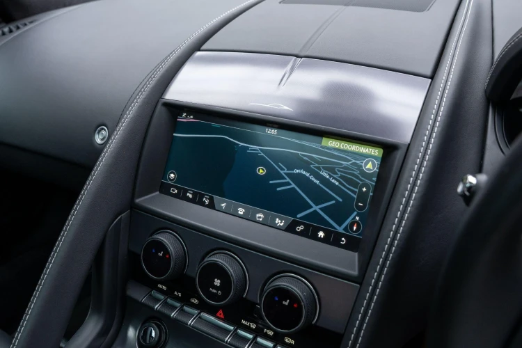 Vehicle Image 10
