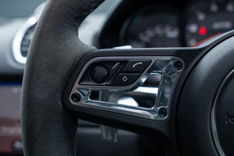 Vehicle Image 30