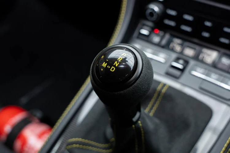 Vehicle Image 32