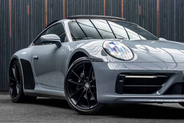 Vehicle Image 7