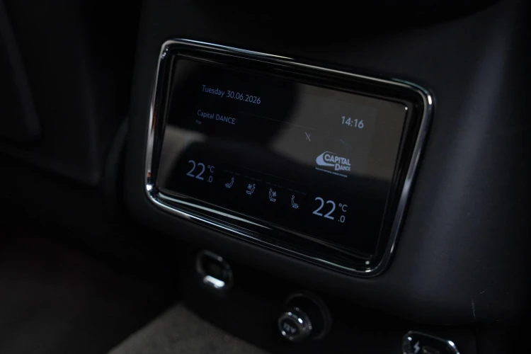 Vehicle Image 45